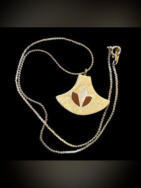 Handmade India Floral Mother Of Pearl Charm Pendant Necklace Rope Chain Signed
